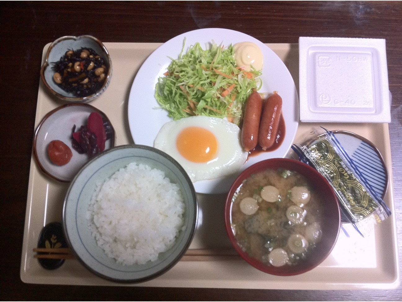 朝食