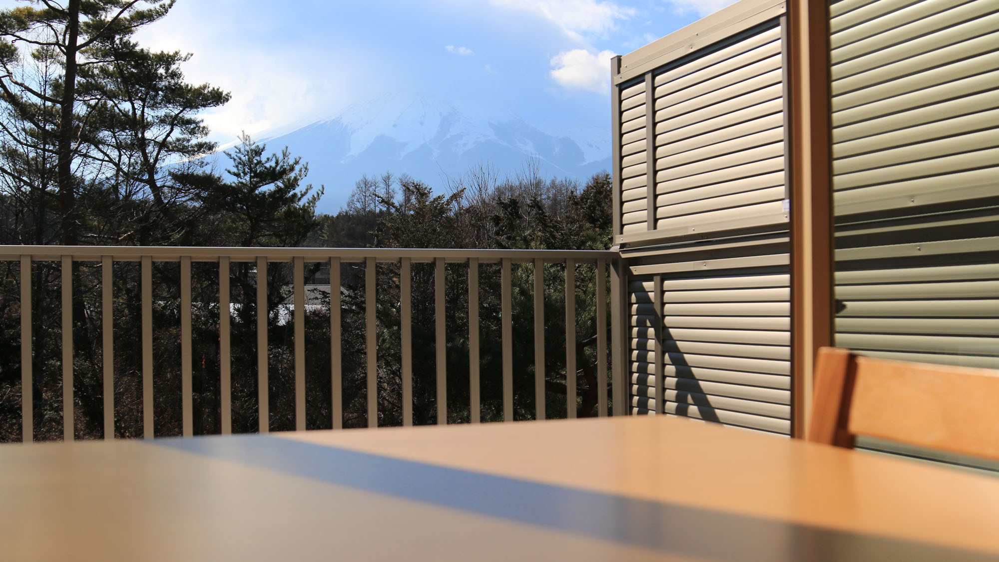お部屋富士山View洋室 お部屋からの富士山*