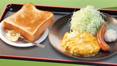 「とんかつ松のや」選べる特製朝定食『スクランブルエッグセット』（朝5時〜11時）