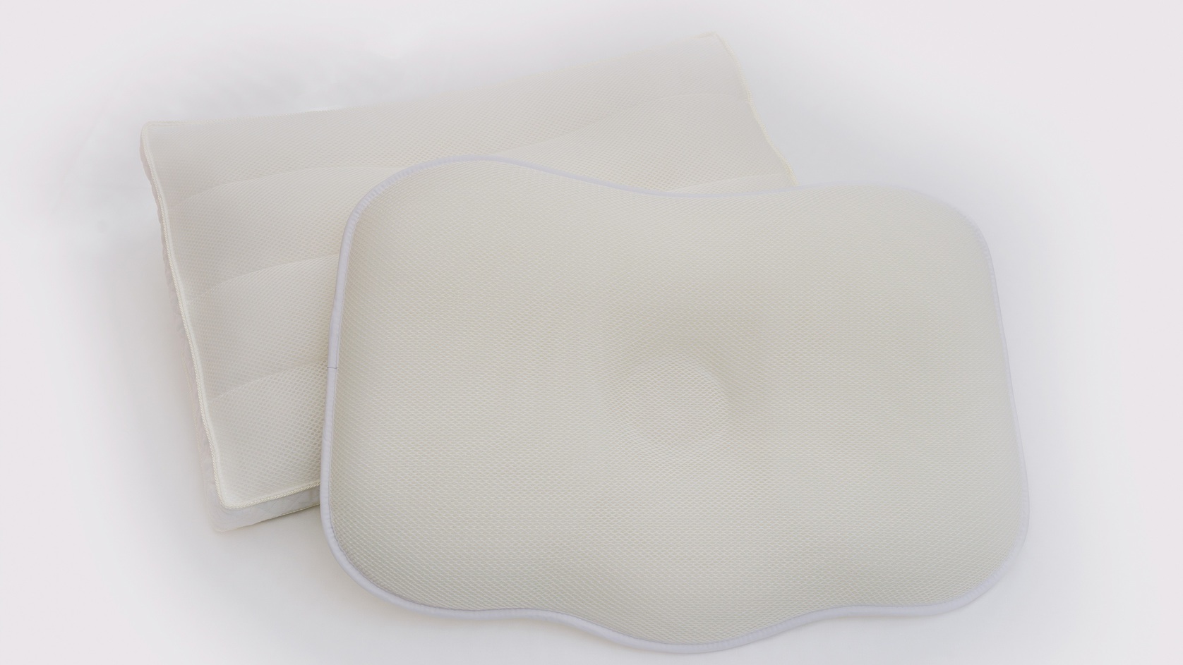 仕様の異なる2種類のオリジナル枕 