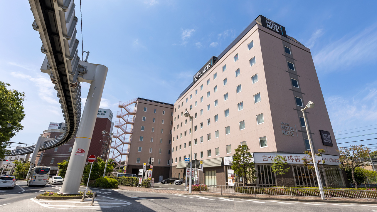 【外観】駅から徒歩3分