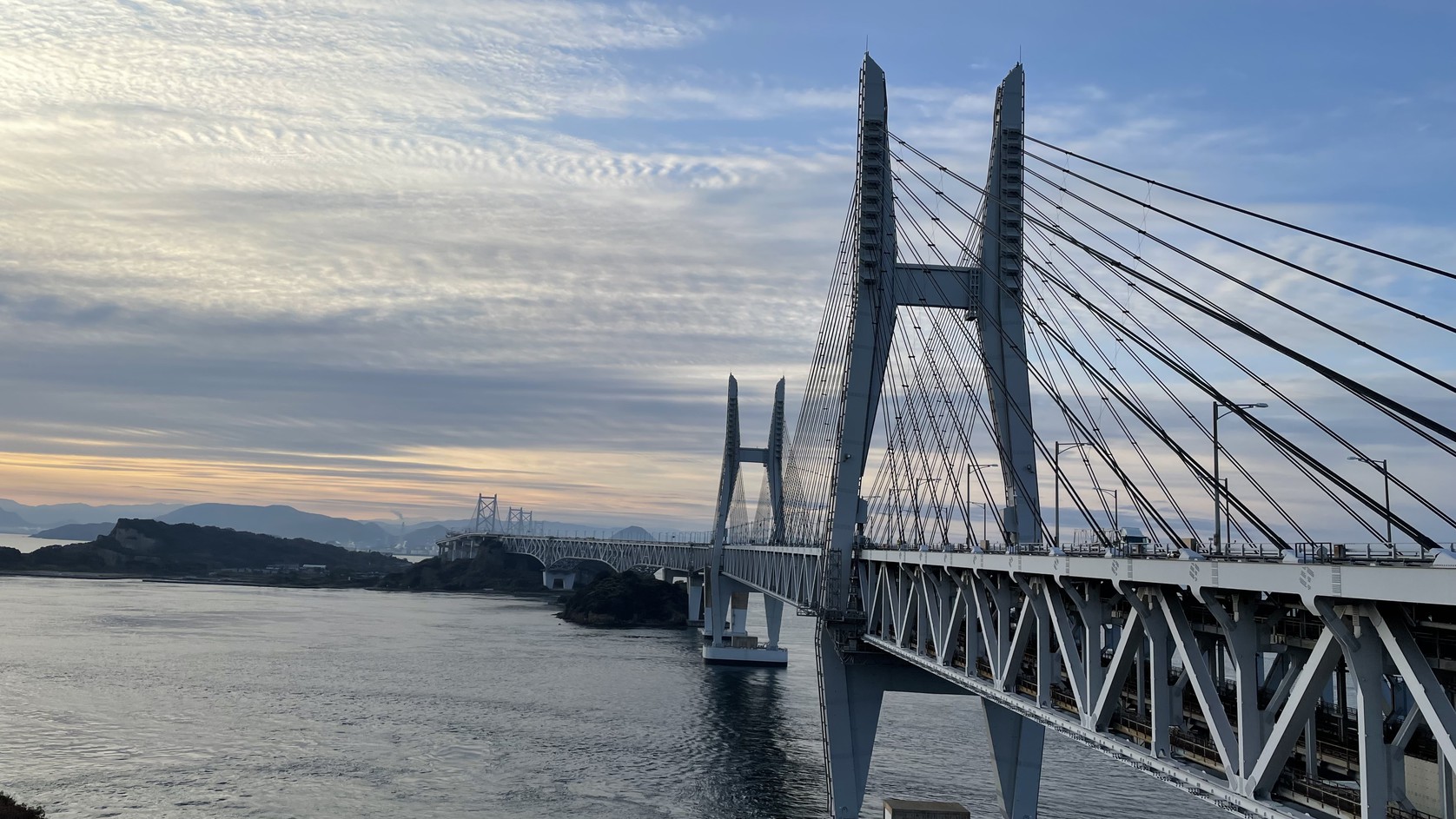 瀬戸大橋（お車で10分）