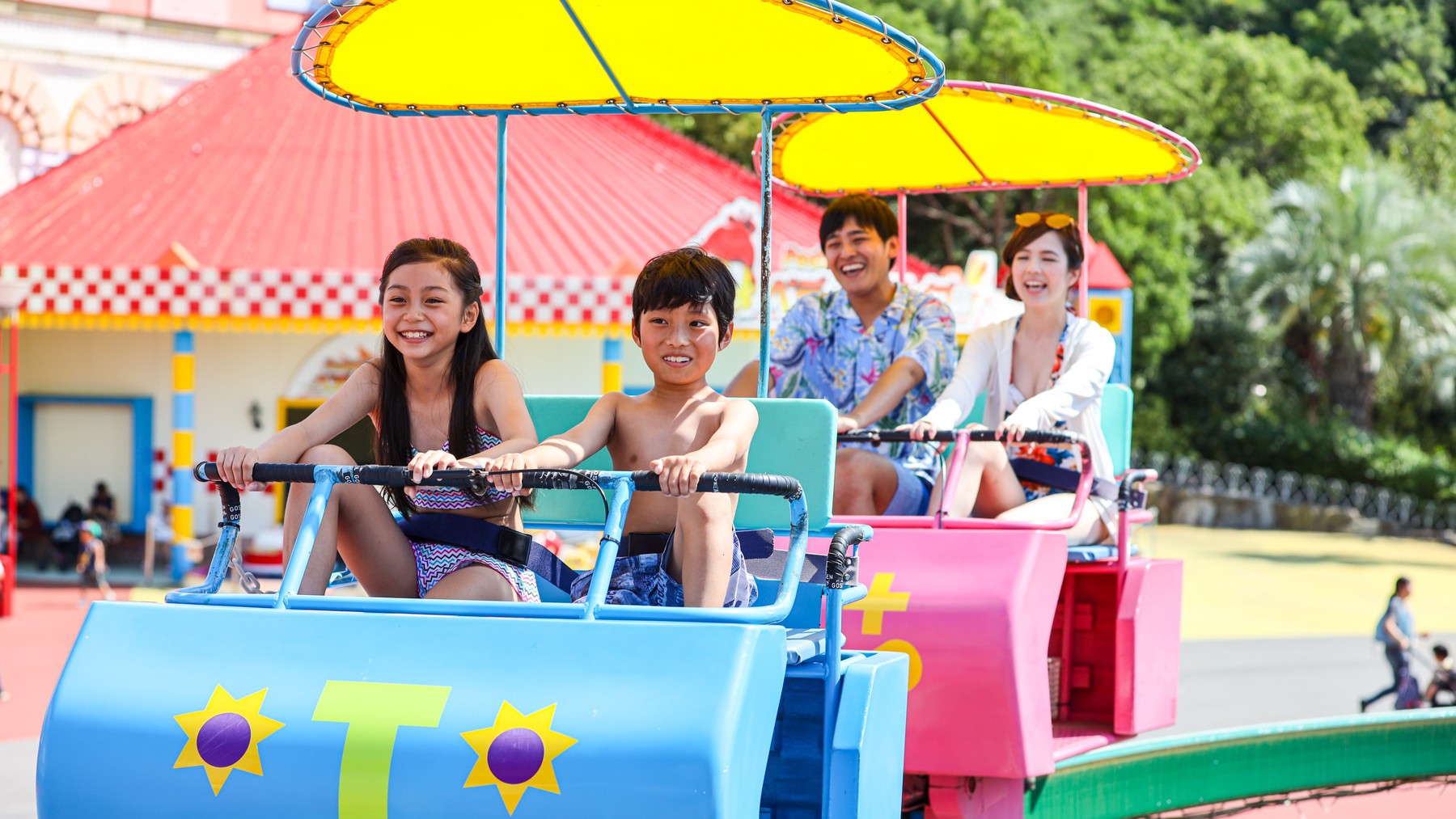 レオマワールド夏はプールリゾート（お車で30分）