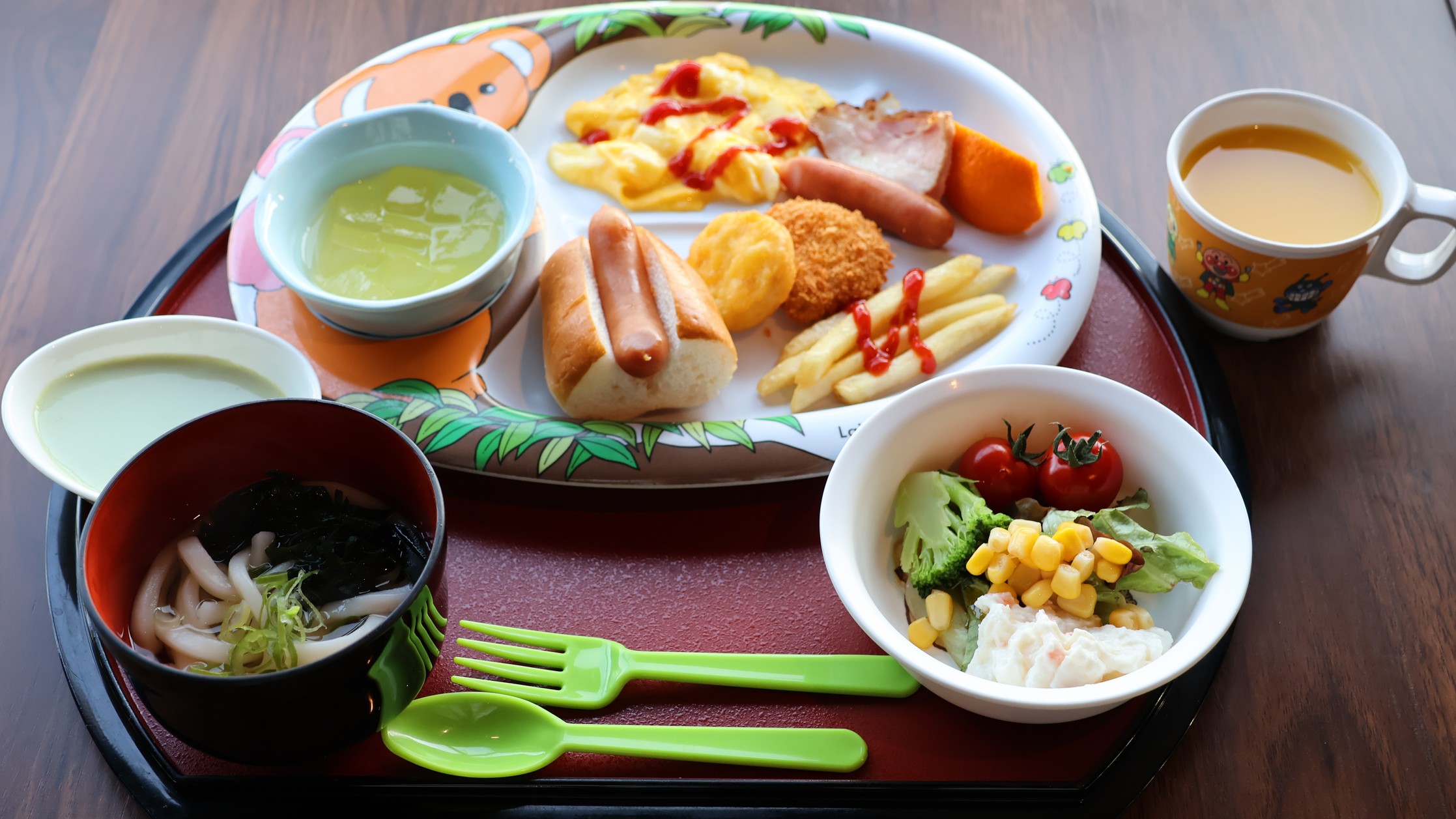 朝食バイキングお子様に人気のメニューもございます