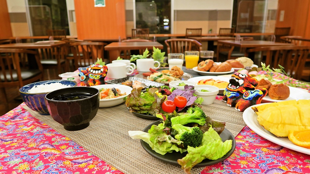 朝食バイキング！