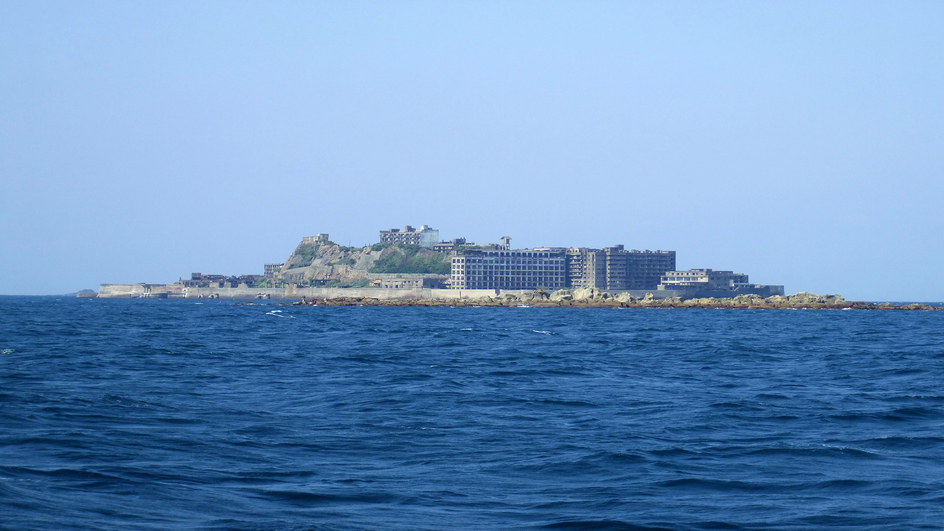 軍艦島（乗船場までお車で約15分）