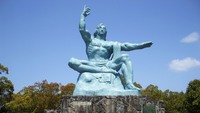 60Ȏ\łIy̋yX^_[hzGߑރv