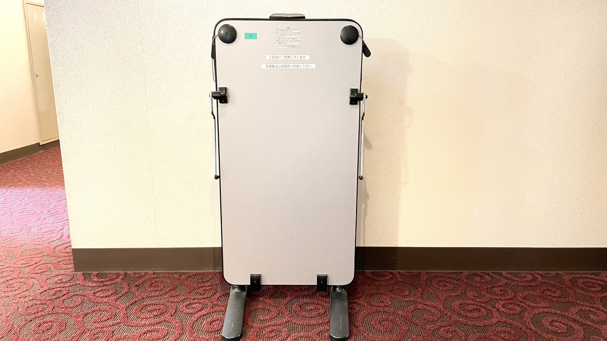 ズボンプレッサー(各階に設置)