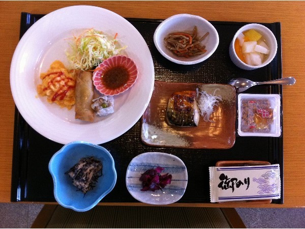 朝食の一例
