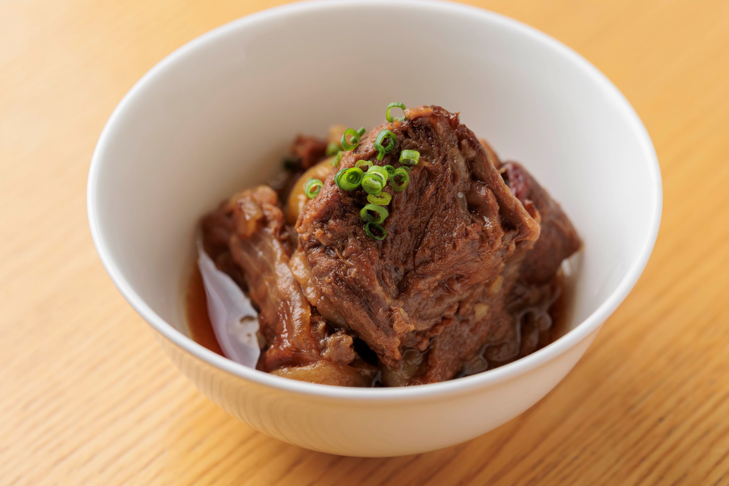 馬すじ煮込み
