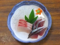 首折れサバの刺身