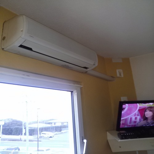 客室エアコン