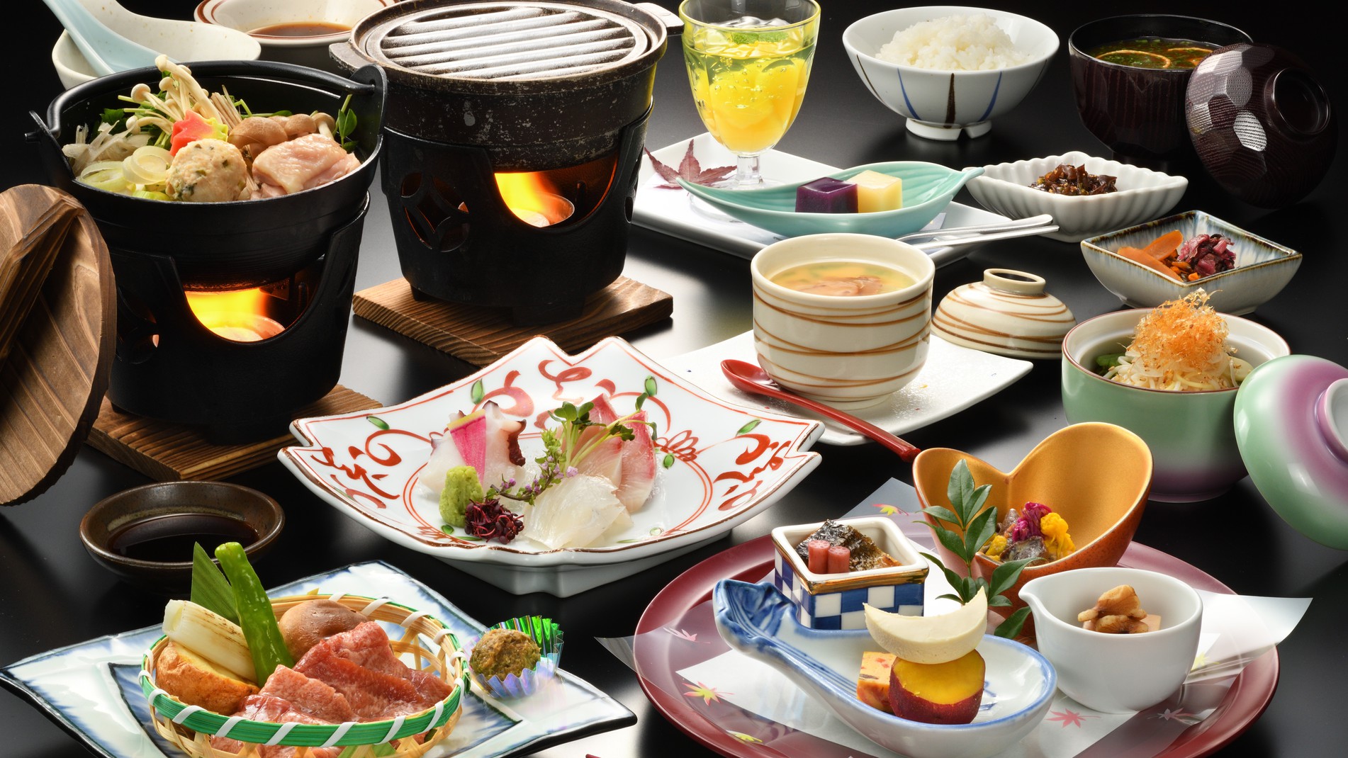 【夕食(イメージ)】ご夕食は会席御膳にてお召し上がりいただきます。