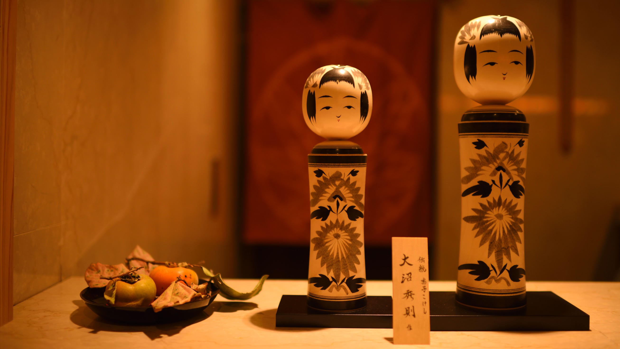 【フロント】コケシたちがお出迎え♪お部屋やロビーにもいますので探してみてください！
