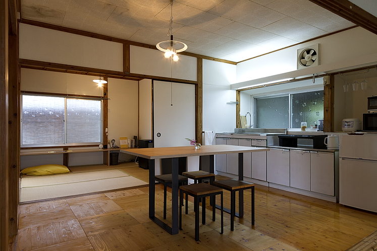 Mae-Hida (House with a Private Beach) Ambiance