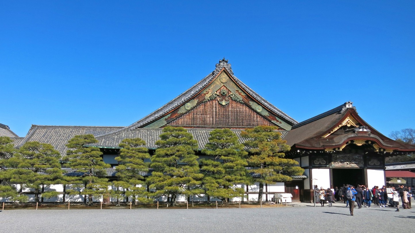 二条城二の丸御殿江戸時代の終わりの舞台。徳川慶喜による大政奉還が行われました。
