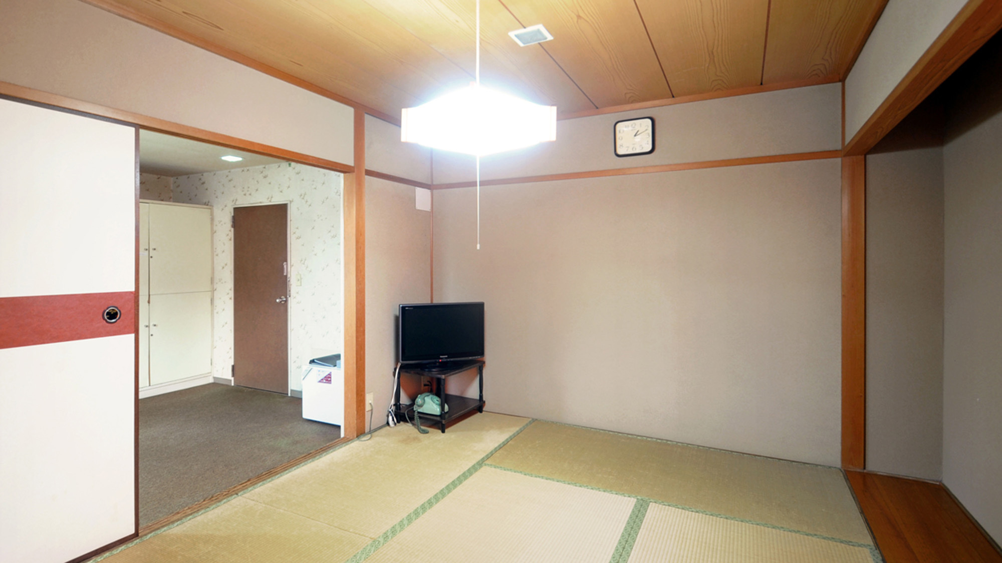 Tsuyama Grand Hotel Ideally located in the Tsuyama area, Tsuyama Grand Hotel promises a relaxing and wonderful visit. The property offers a wide range of amenities and perks to ensure you have a great time. All the neces