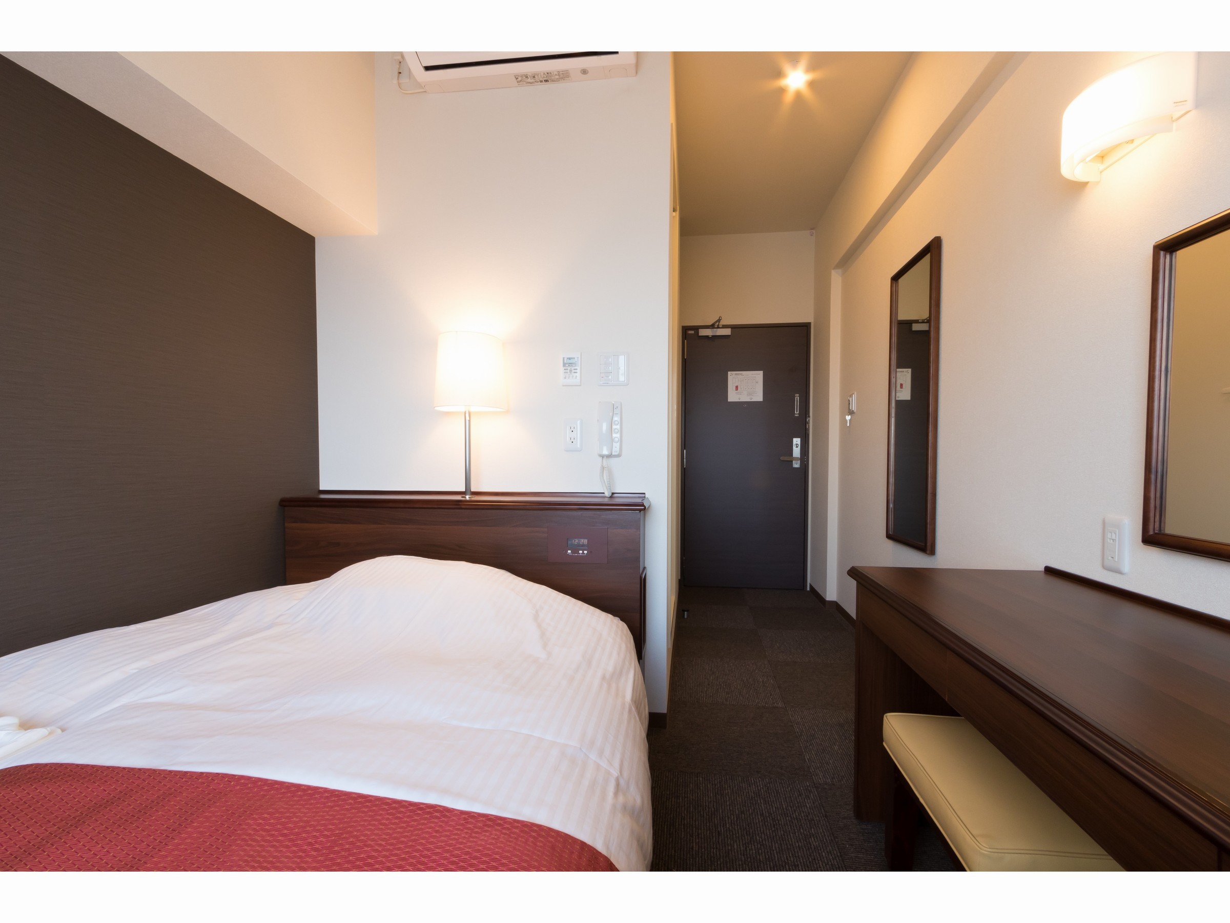 Hotel Topaz Ozai Ekimae Hotel Topaz Ozai Ekimae is perfectly located for both business and leisure guests in Oita. The property has everything you need for a comfortable stay. Free Wi-Fi in all rooms, facilities for disabled
