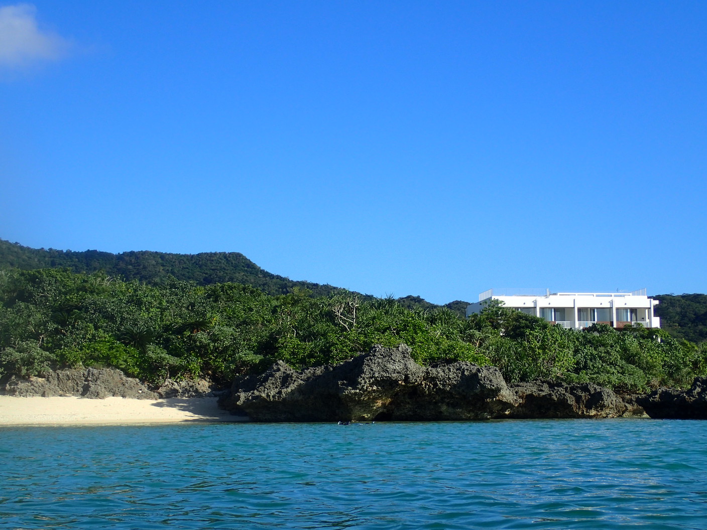 大自然の中に佇む隠れ家リゾート  〜 3つある隠れ家ビーチで過ごす時間は、石垣島の新しい贅沢です 〜