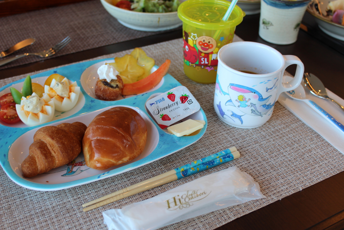 キッズプレート幼児のお子様の朝食一例〜 いっぱい食べていっぱい遊ぼう 〜
