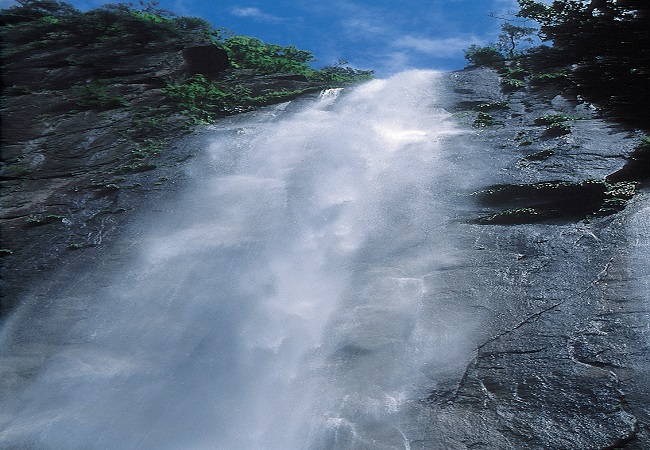 行縢の滝