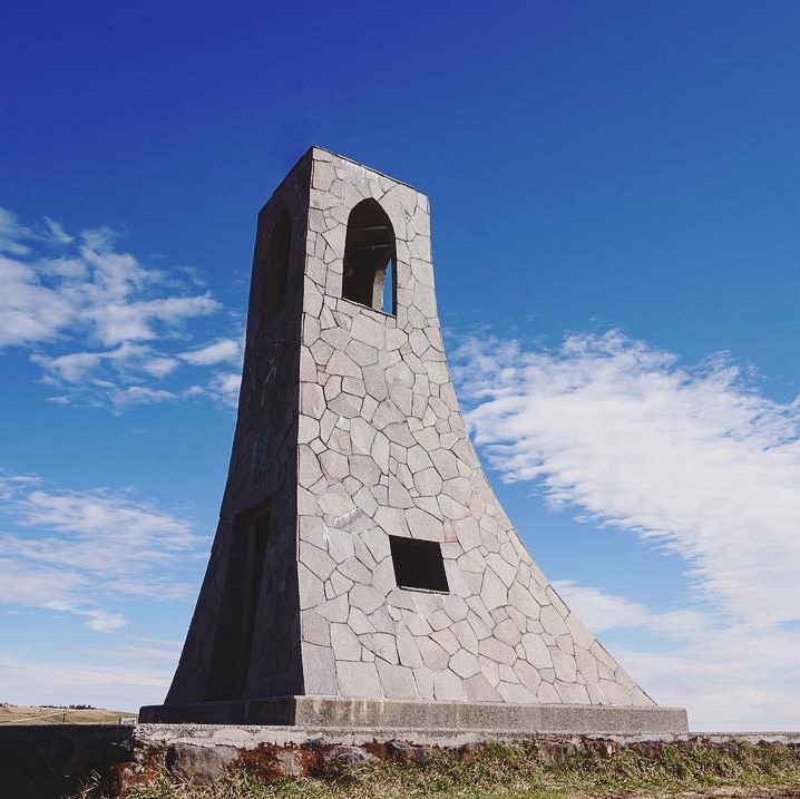 美ヶ原高原のシンボル「美しの塔」