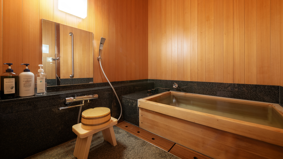 ロイヤルフロア露天風呂付き特別客室2902（和室・ツインベッドルーム）