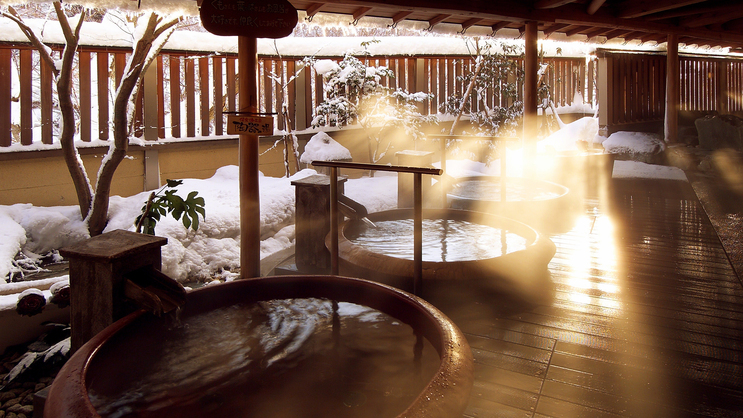 庭園露天風呂「陶器の湯」〜雪景色〜