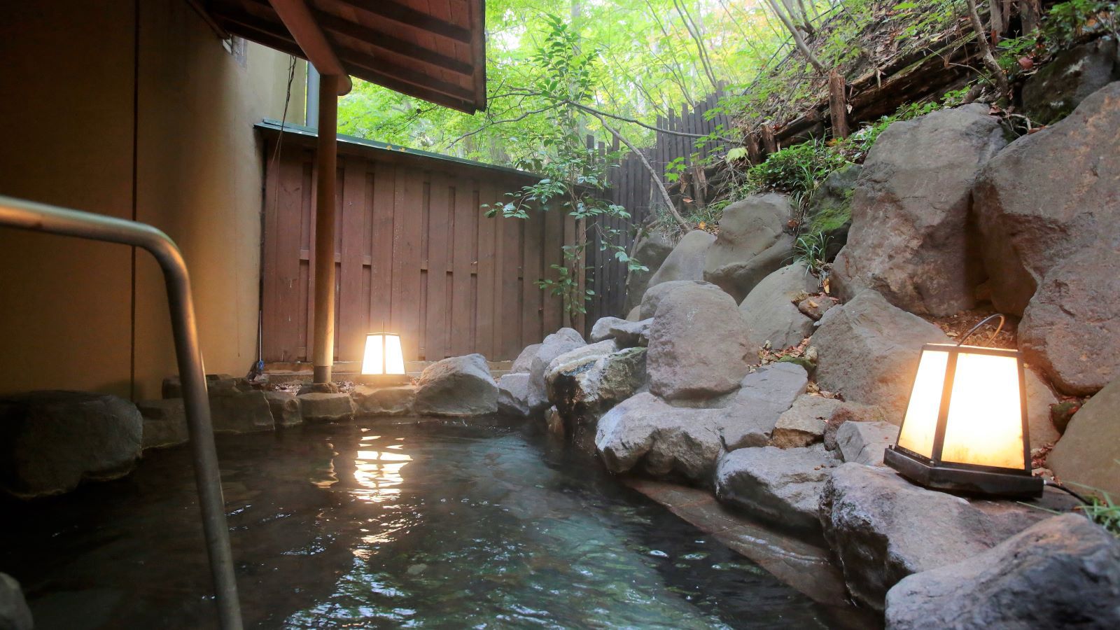 無料貸切露天風呂「水天宮の湯まゆみ」
