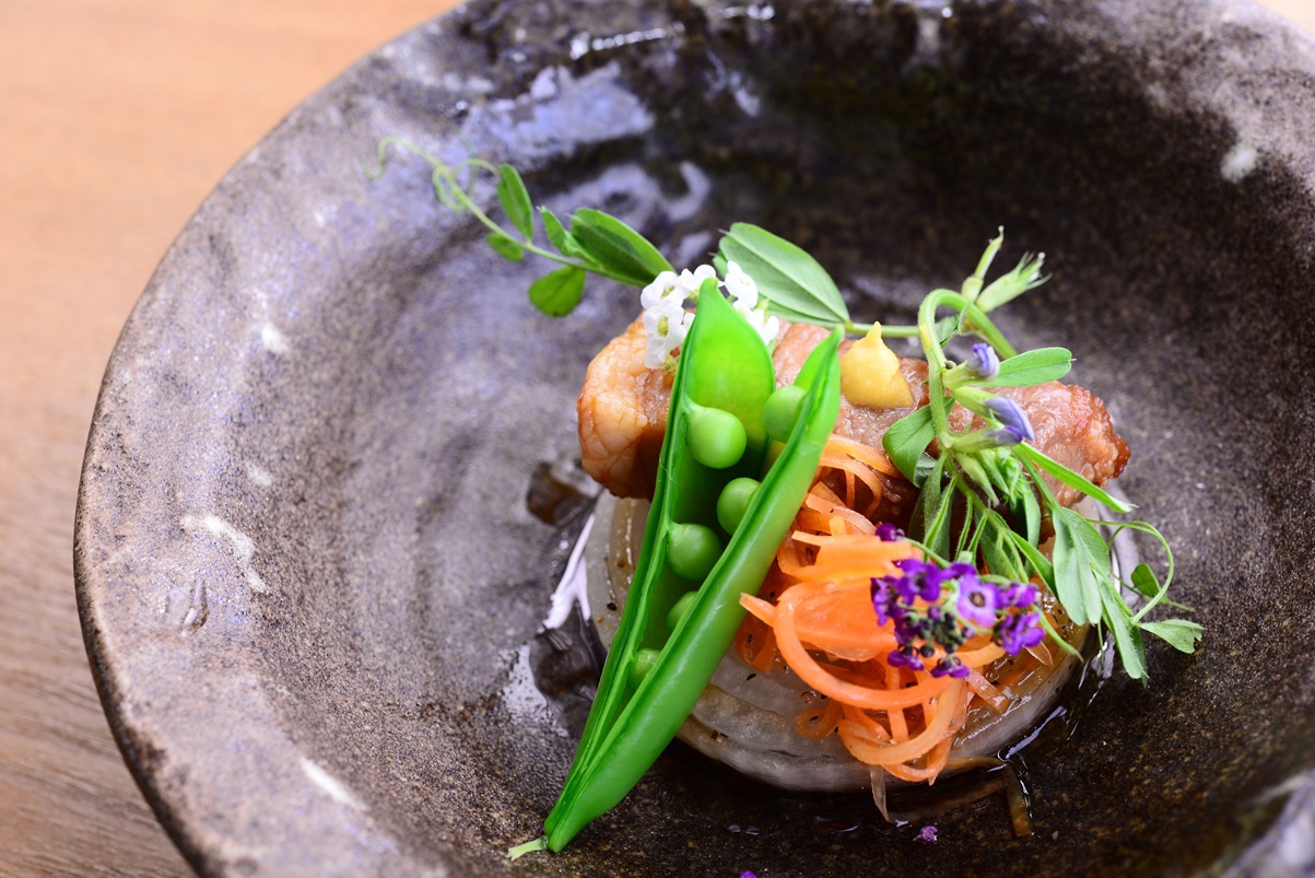 〜*奥久慈ぶな豚の照り煮と焼き玉葱*〜