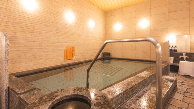 【女子大浴場①】