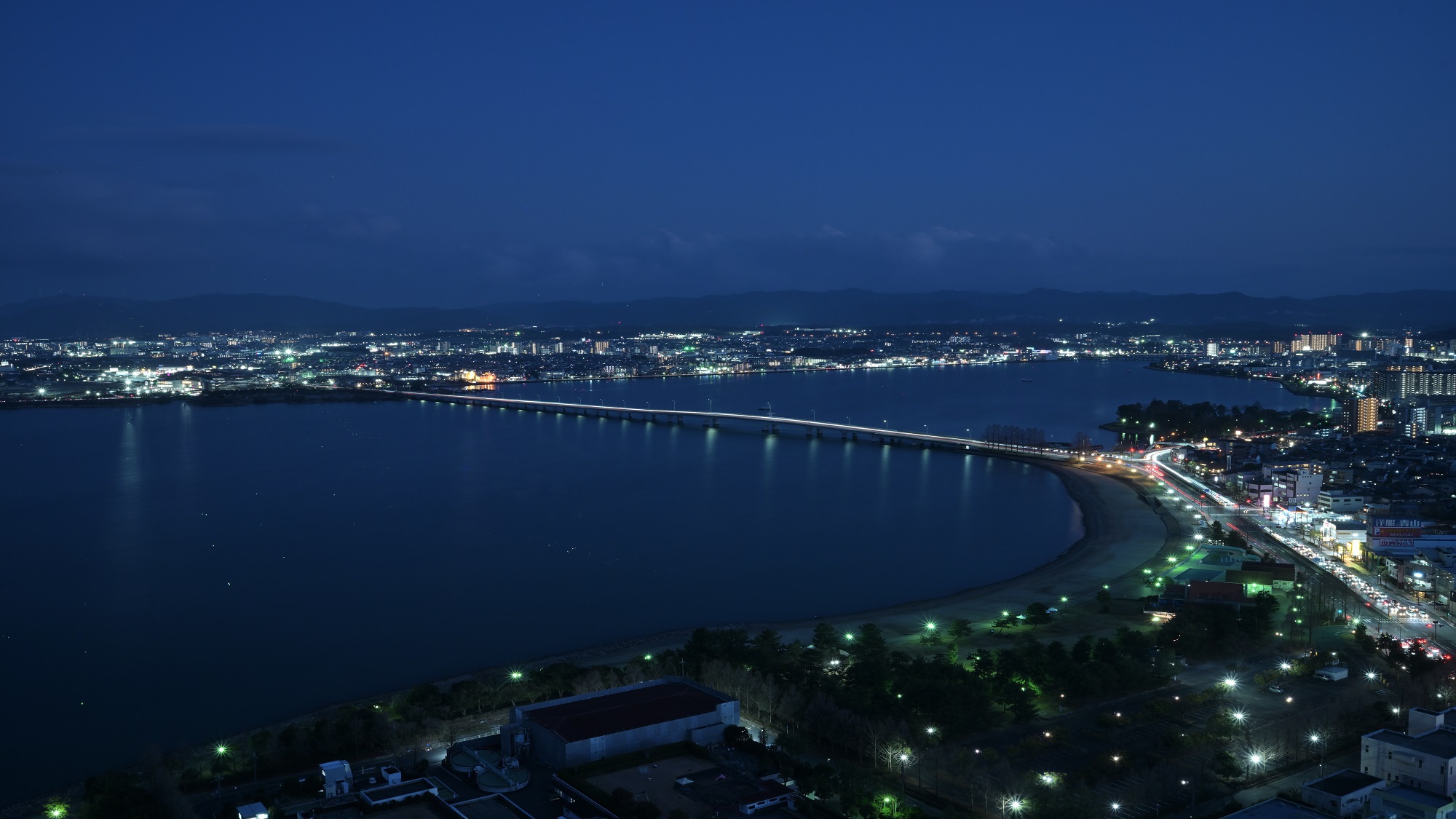 ホテルから見える夜景