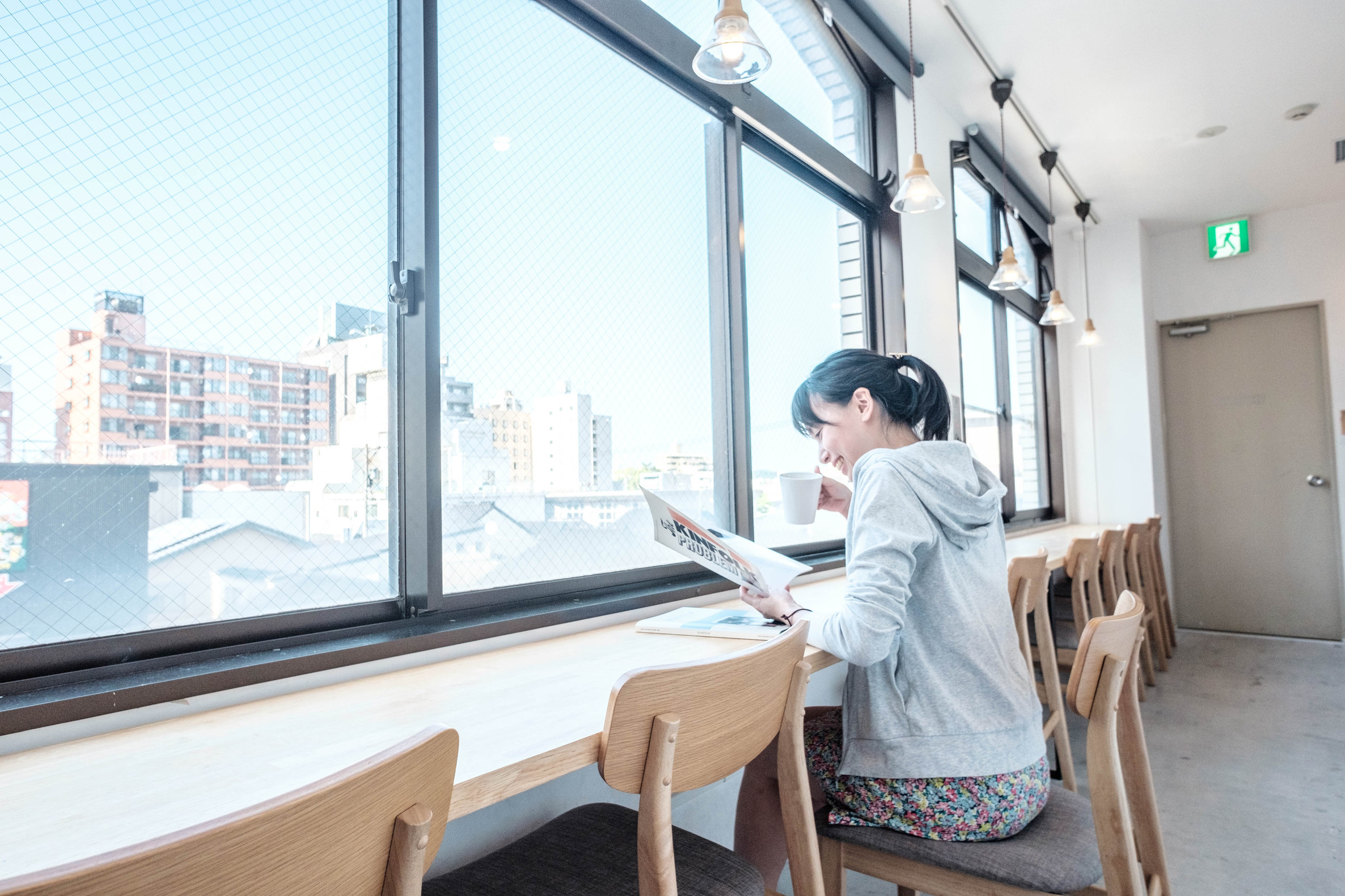 女性専用ドミトリーのデスク