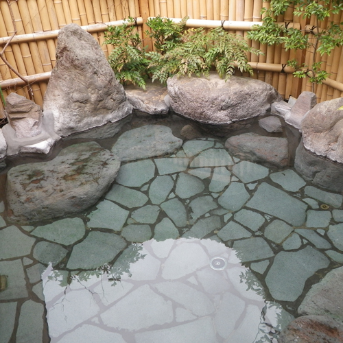 【露天風呂】写真は男性湯
