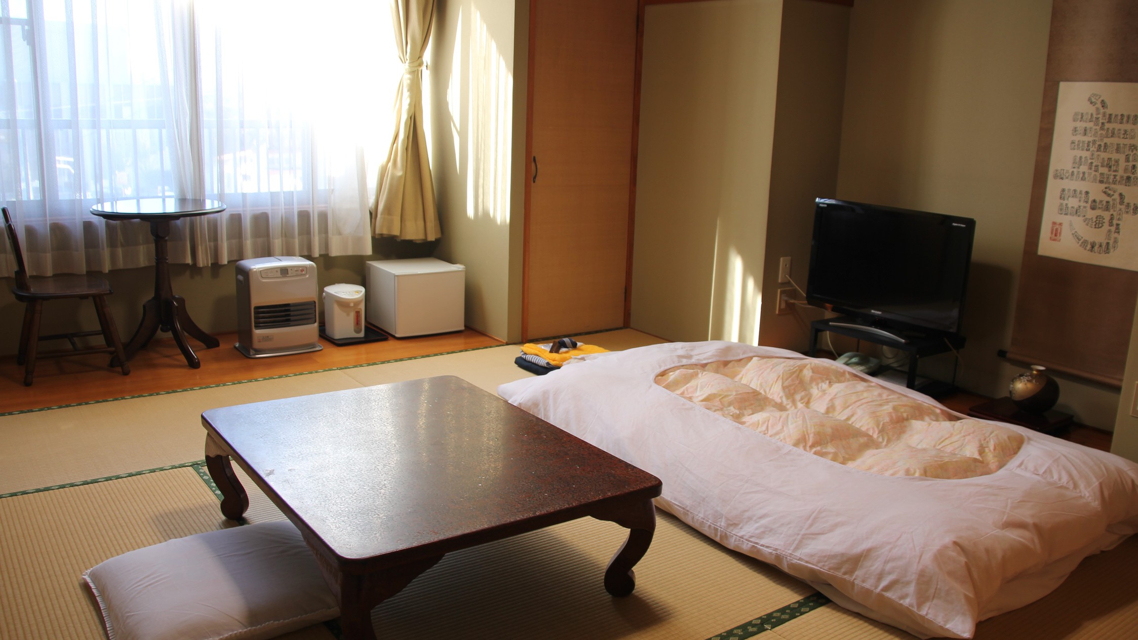Nagasaka Kanko Hotel Nagasaka Kanko Hotel is conveniently located in the popular Hokuto area. Featuring a satisfying list of amenities, guests will find their stay at the property a comfortable one. Free Wi-Fi in all room