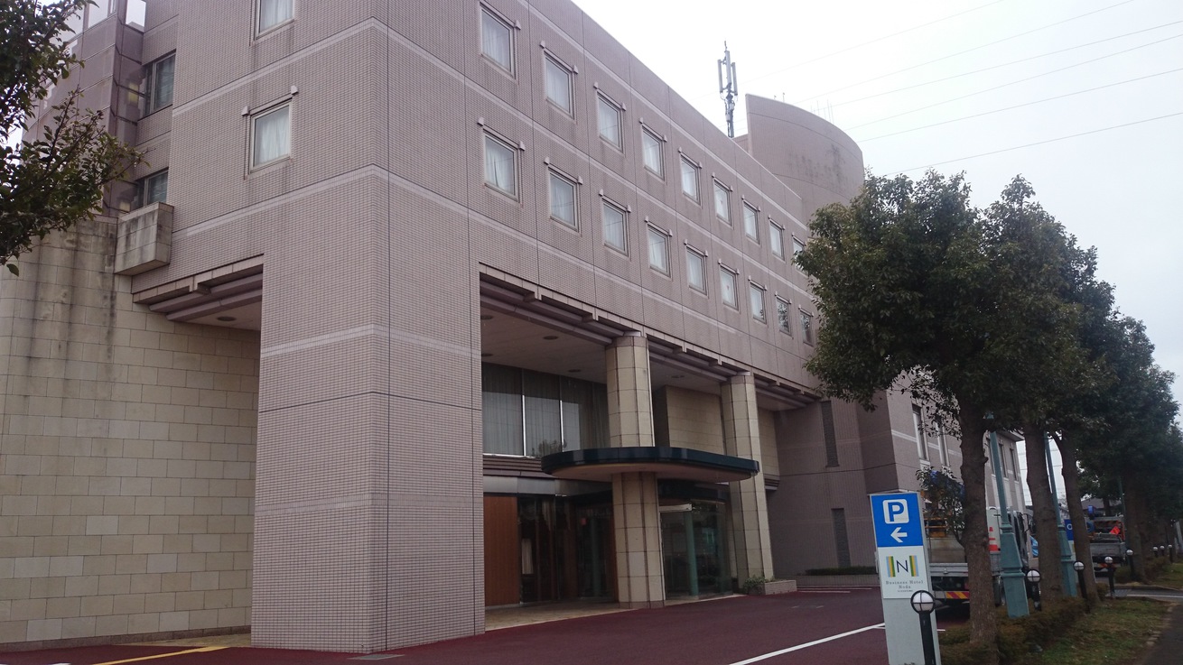 ホテル正面