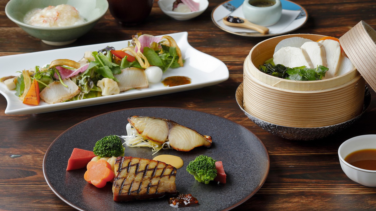 3種のメインを楽しむカジュアルランチ -Grill Lunch-2025冬