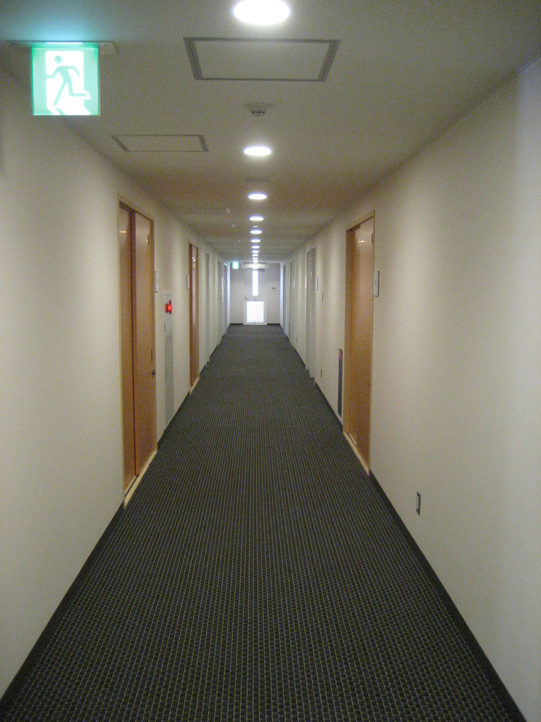 4階宿泊階通路