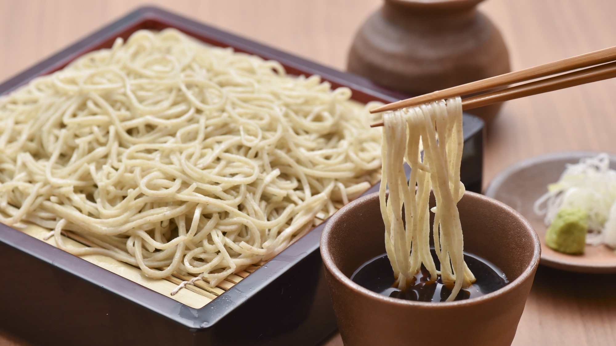 【リゾート内レストラン/蕎麦居酒屋 彩海】肴とお酒を愉しんだら、〆はお蕎麦で