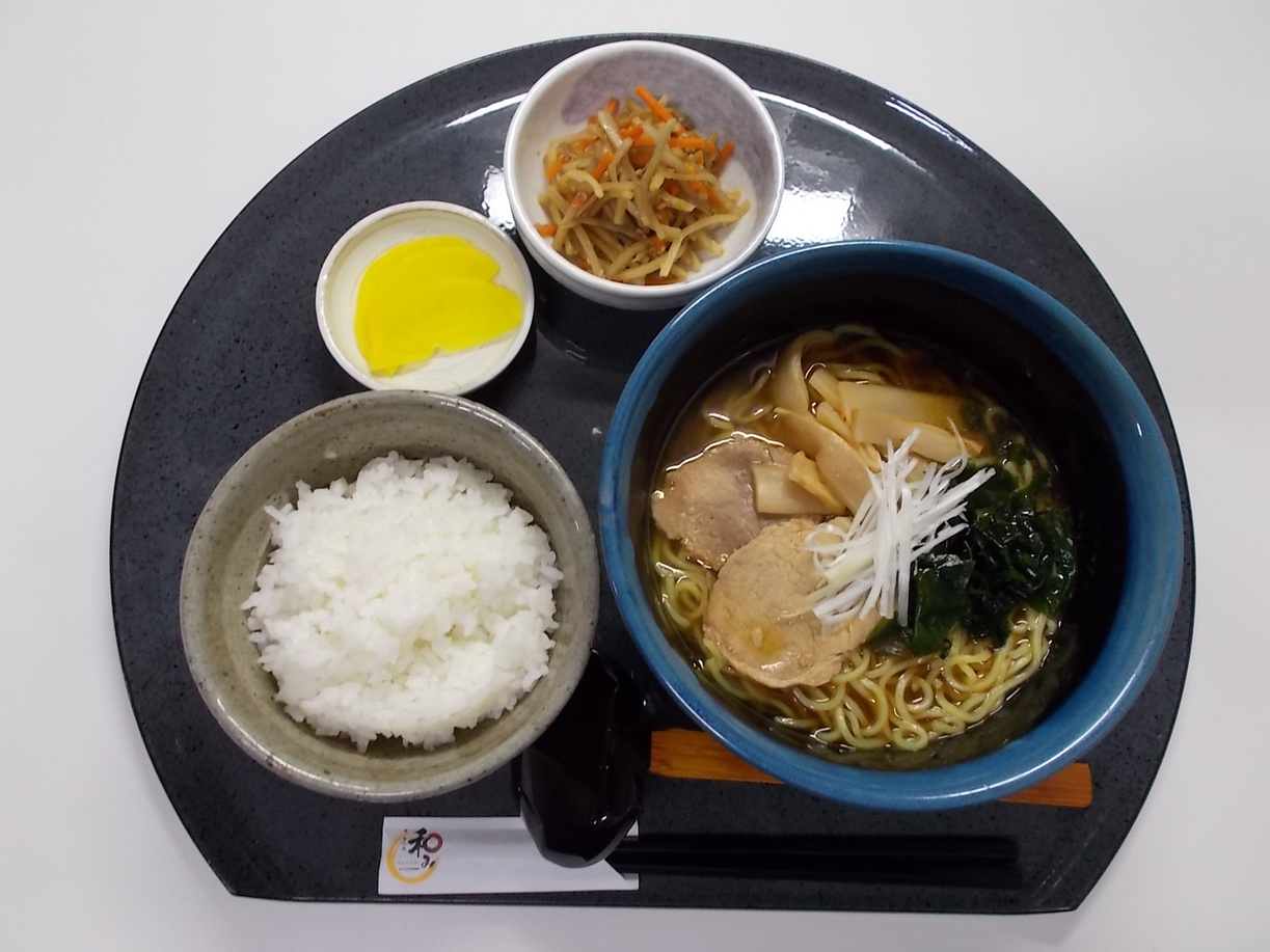 煮干しラーメン定食