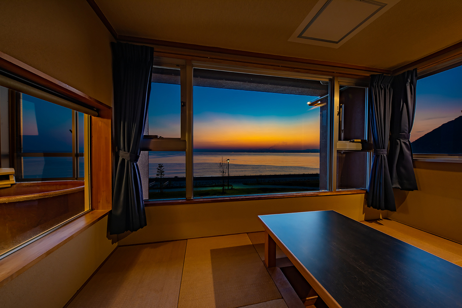 海側確約!陶器風呂付き和室（禁煙ルーム)