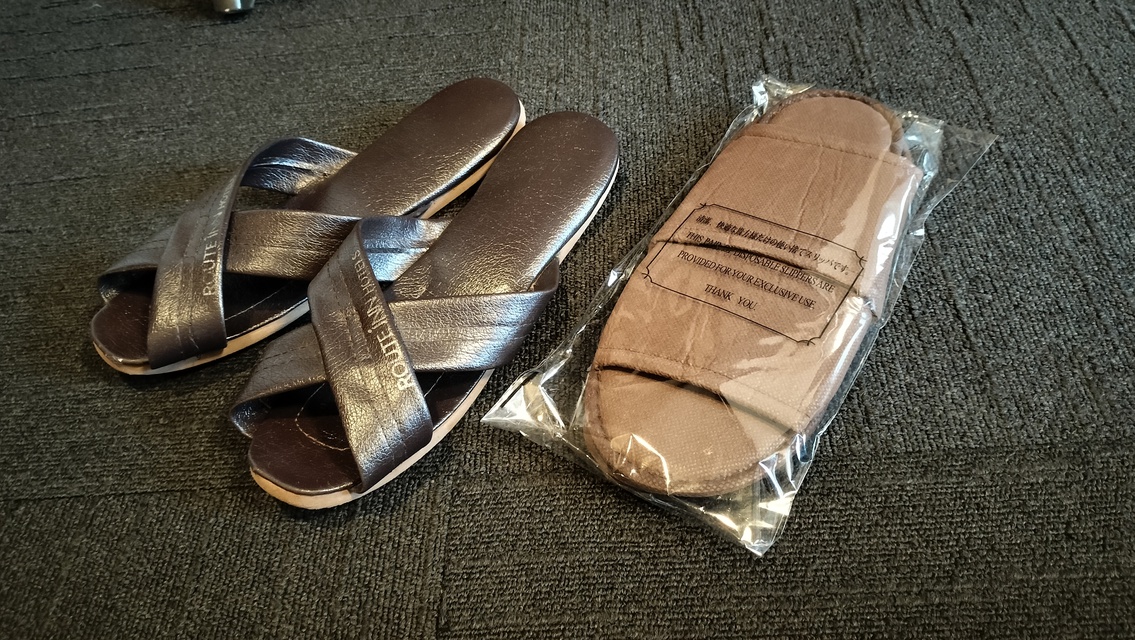 館内スリッパ・紙スリッパ