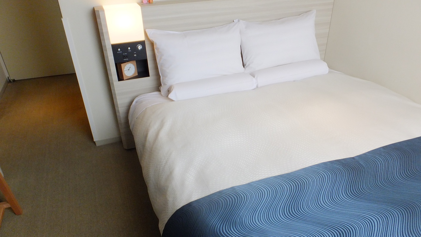 シングルルームダブルユース12平米ベッド幅140cm