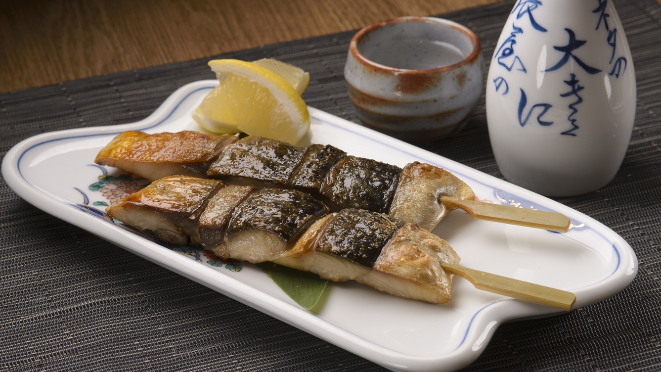 【八戸前沖さば】冷たい海水で育まれた脂のり抜群のブランドサバで、品質と食味が高く評価されています。 