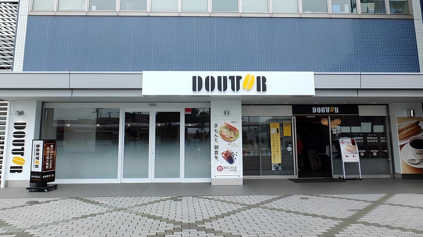 【DOUTOR】新幹線始発にも間に合う朝6時15分からの営業