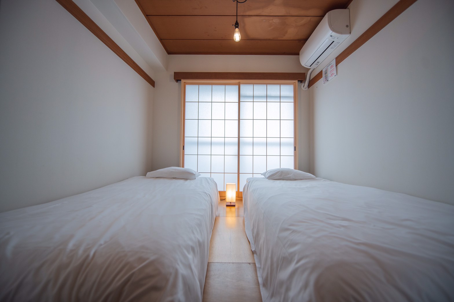 Shibamata FU-TEN Bed and Localのnull