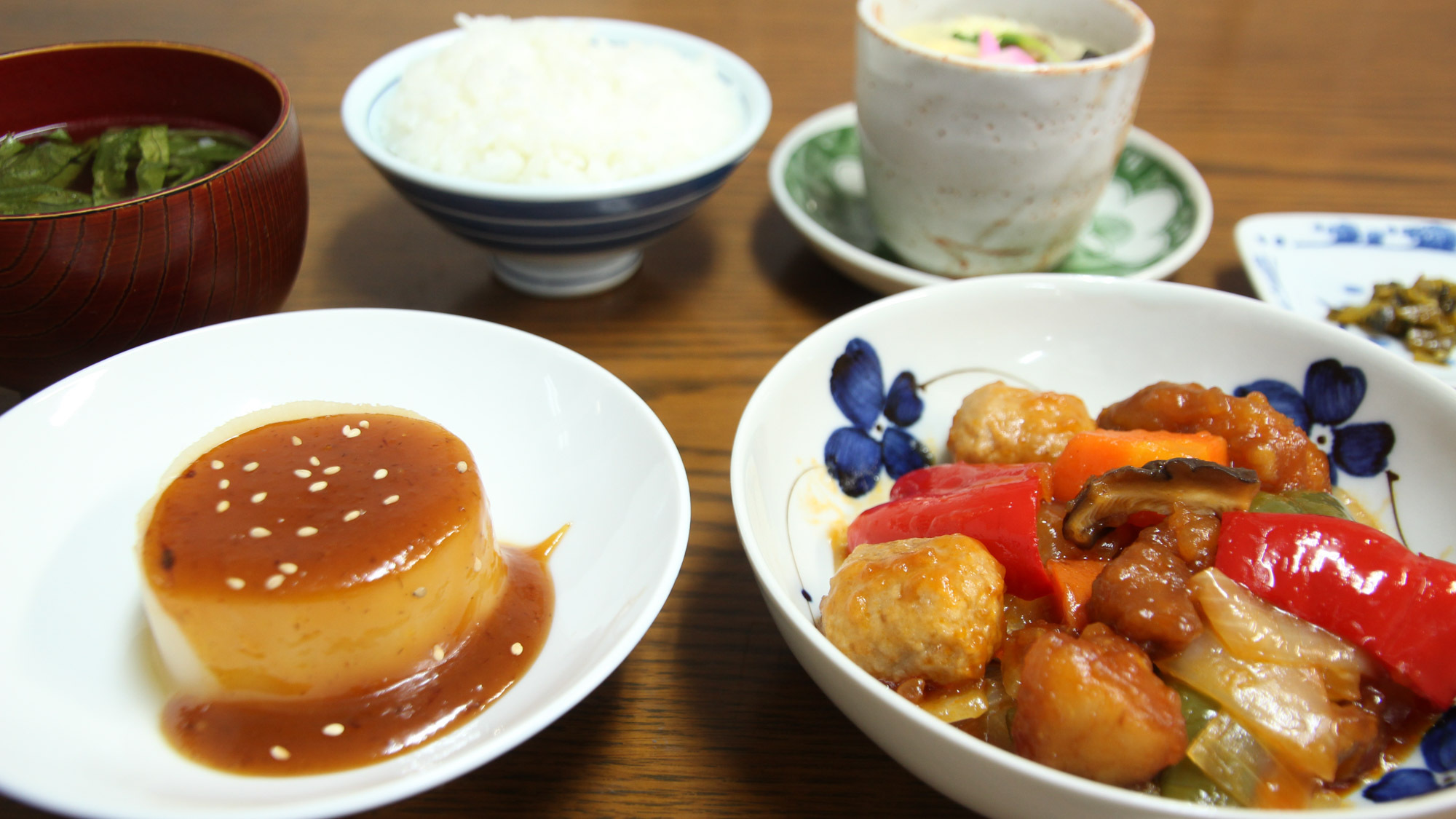 *【夕食一例】日替わり定食の食材は自家製の野菜・お米を使用しております。
