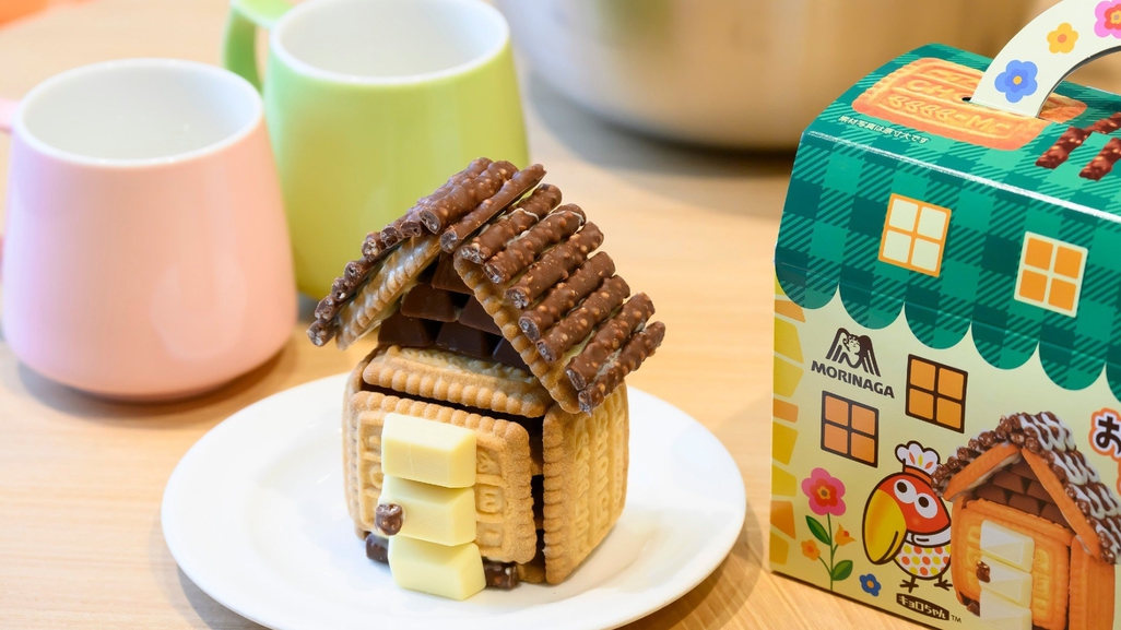 お菓子の家づくりにチャレンジ♪