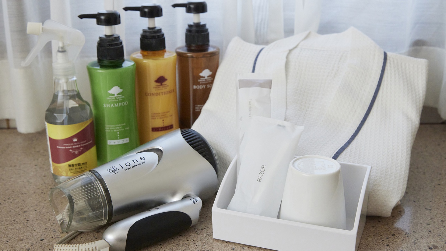 客室内にご用意しておりますアメニティ