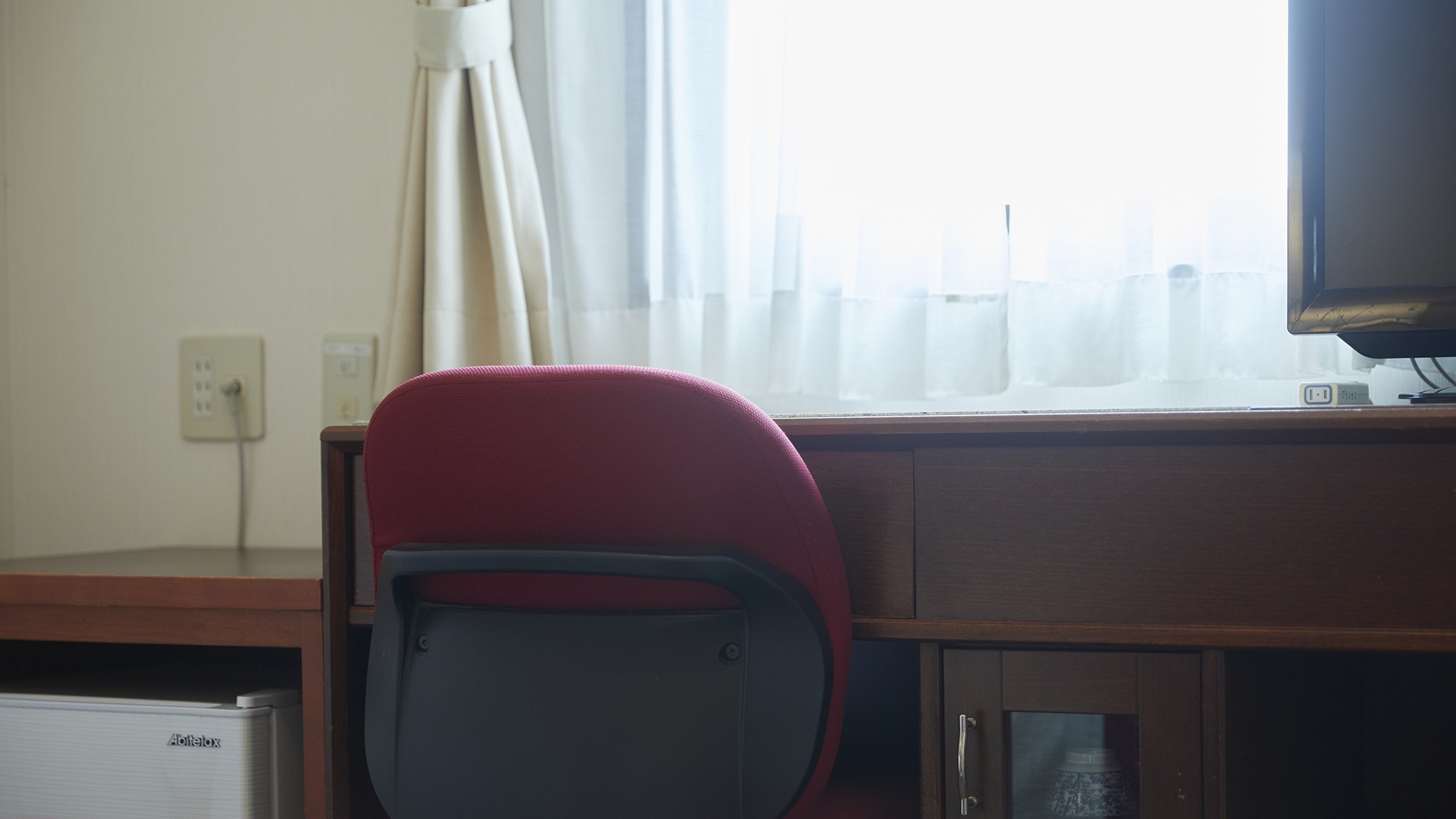 【スタンダードシングル】14㎡／全室高速WiFi接続フリー